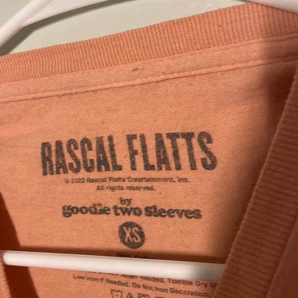 Tilly’s Racal Flatts Tee - Picture 5 of 5